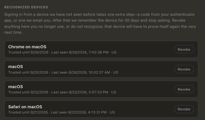 The recognized devices list in Calamus: Chrome on macOS and three other devices, each showing when its trust expires, when it was last seen, and a Revoke button